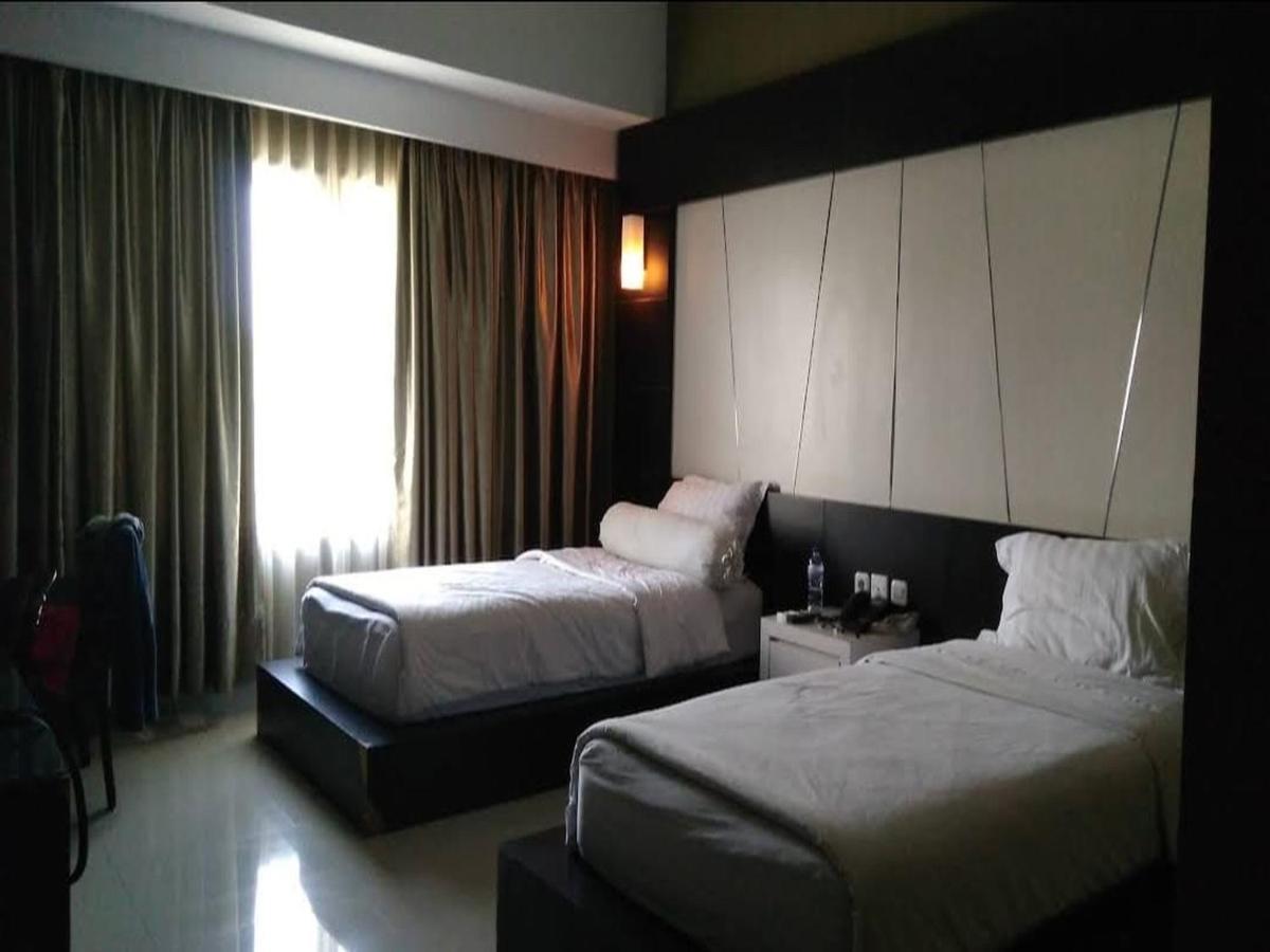 Golden Sarolangun * Pekanbaru