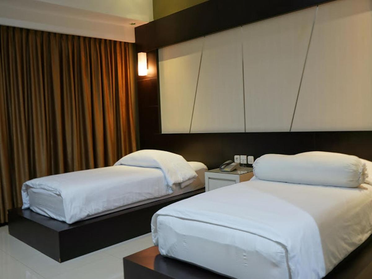 Golden Sarolangun Hotel *